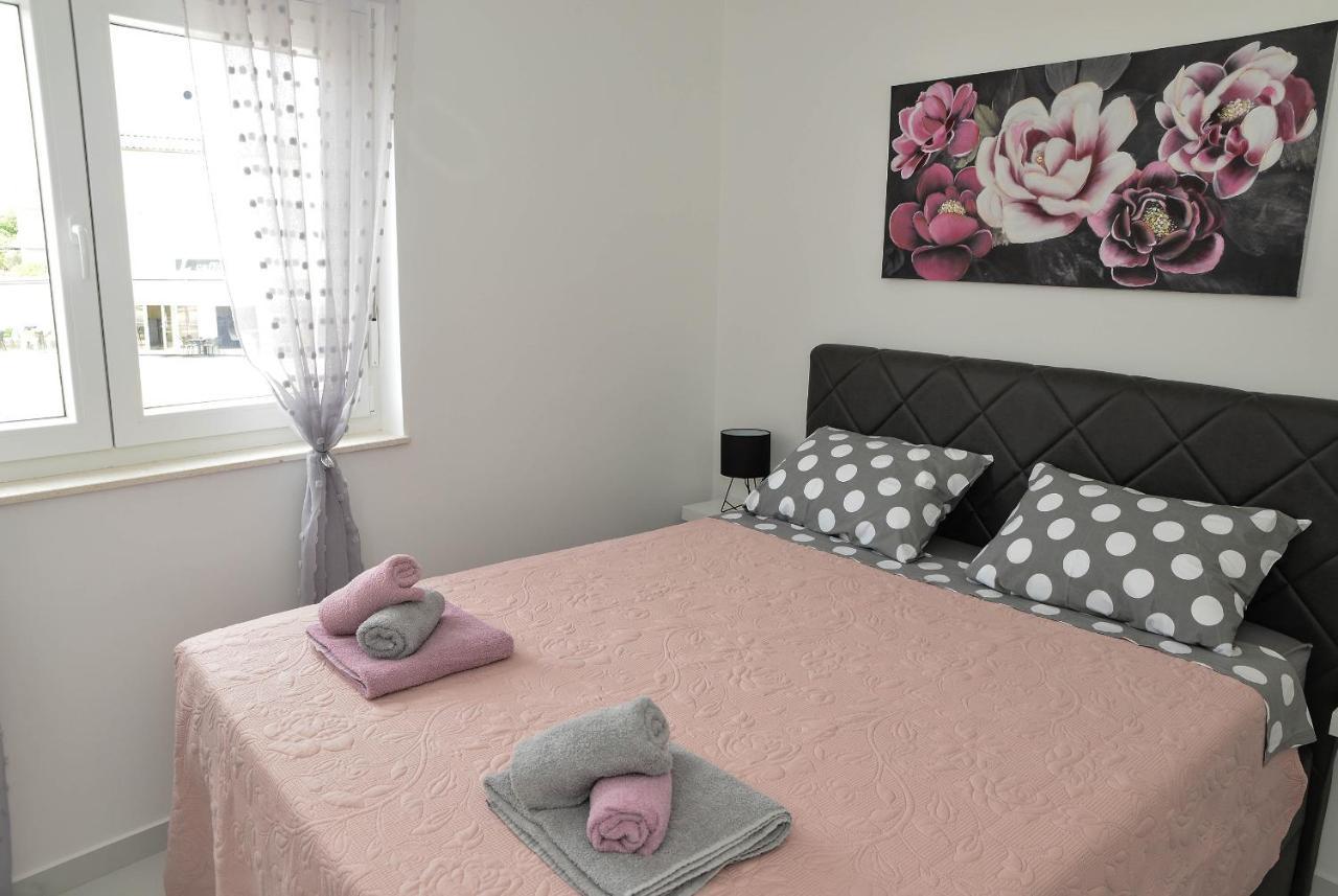 Apartment Laura Zadar Buitenkant foto