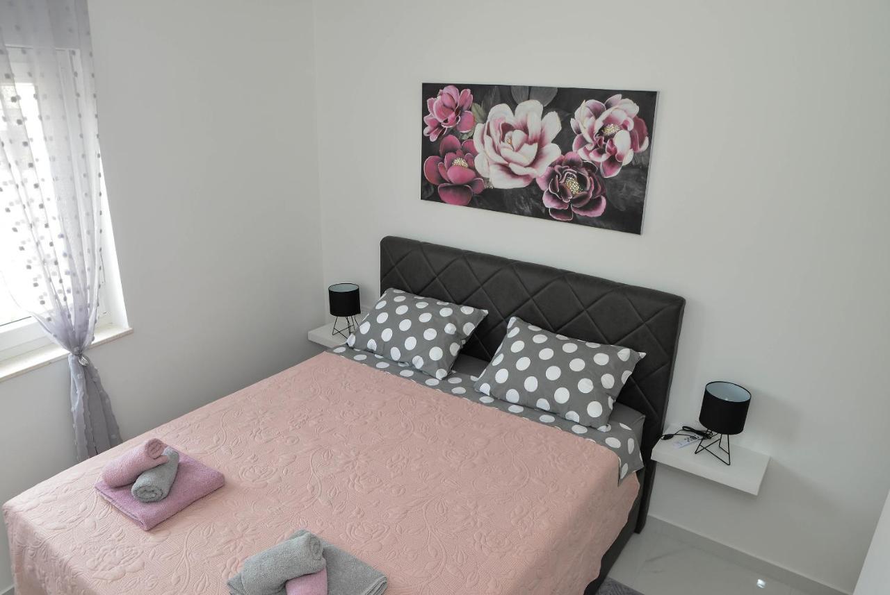 Apartment Laura Zadar Buitenkant foto